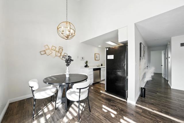 Detail Gallery Image 13 of 33 For 2876 Casey St #B,  San Diego,  CA 92139 - 3 Beds | 2 Baths