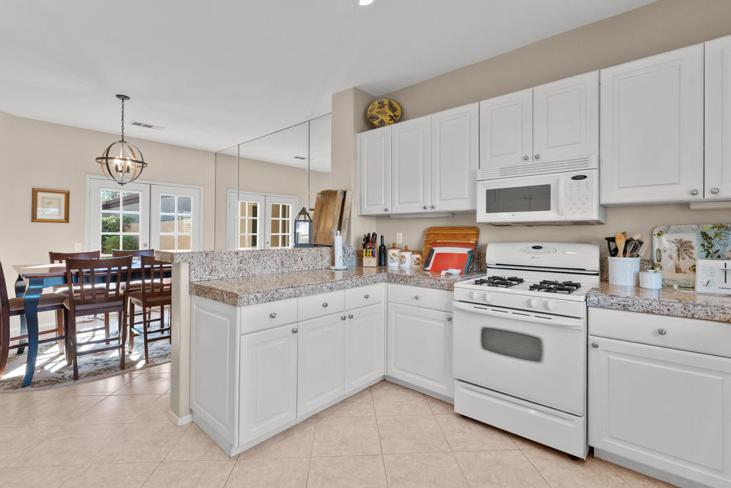 MLS #219138231DA image #13