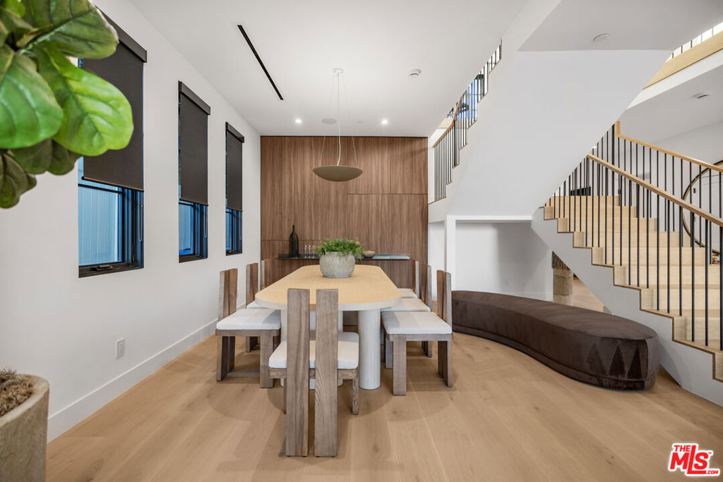 MLS #25619907 image #18