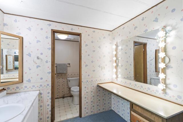 444 Whispering Pines Drive, Scotts Valley CA: https://media.crmls.org/mediaz/3c7d3f06-e2fe-4d76-b82d-37adad9f0930.jpg