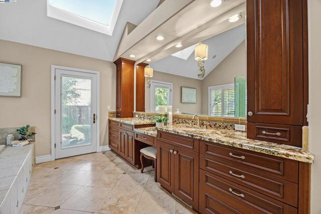 24 Timberview Ct., Danville CA: https://media.crmls.org/mediaz/3c7fdadd-147f-4809-b20d-1cb990d32a9c.jpg