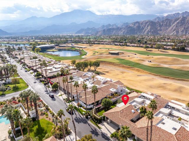 54877 Inverness Way, La Quinta CA: https://media.crmls.org/mediaz/3c807975-23a1-4333-aff0-b01dfd4fc883.jpg