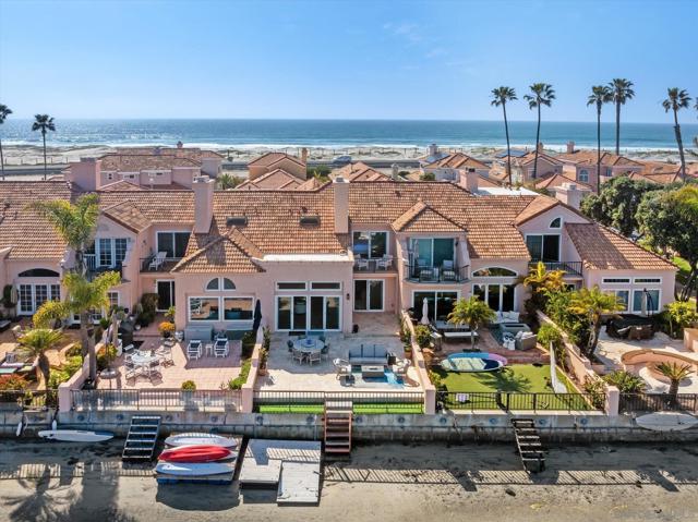89 Tunapuna Ln, Coronado CA: https://media.crmls.org/mediaz/3c8186e2-e629-4679-8c0b-1c6e5a054eb8.jpg
