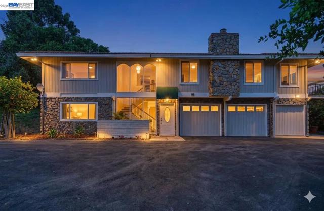 Image 1 of 60 For 536 Golf Club Rd