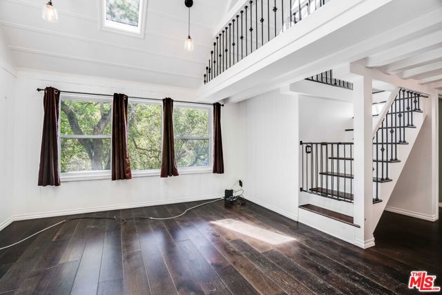638 N Topanga Canyon Boulevard, Topanga CA: https://media.crmls.org/mediaz/3c82edba-00b9-44a5-b2fc-fcb4ac931407.jpg