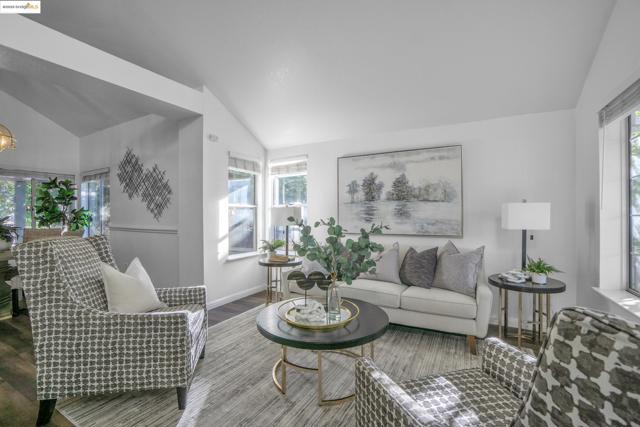 5014 Prairie Way, Antioch CA: https://media.crmls.org/mediaz/3c862a9e-2f04-4507-8ec8-e84b36b5d41e.jpg
