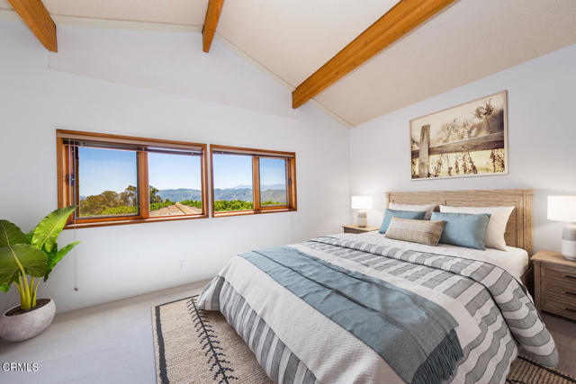 6860 Worth Way, Camarillo CA: https://media.crmls.org/mediaz/3c864f16-9812-4e3b-a99b-2ae720514301.jpg