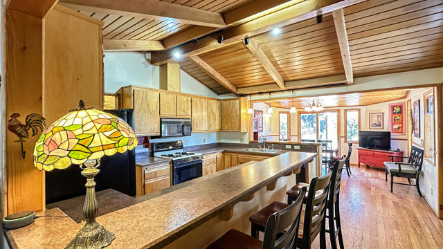 26748 Mcmahan, Idyllwild CA: https://media.crmls.org/mediaz/3c87071f-fae4-442d-b334-74b78614e04f.jpg