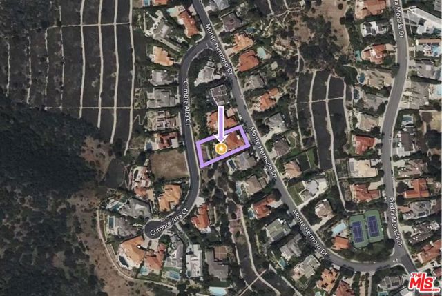 16780 Monte Hermoso Drive, Pacific Palisades CA: https://media.crmls.org/mediaz/3c87785a-9fac-4792-8e52-7b53179ce27c.jpg