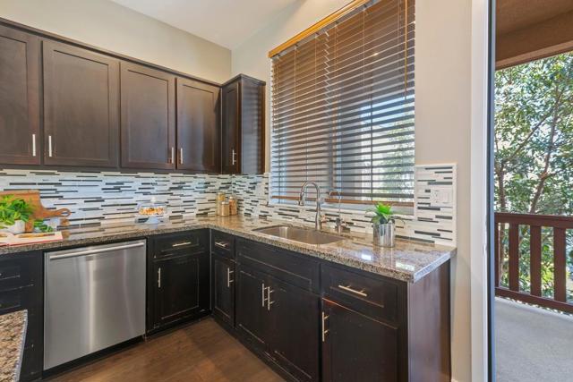 5575 Azalea Way, Newark CA: https://media.crmls.org/mediaz/3c877e1d-9002-4214-bb38-03f271458868.jpg