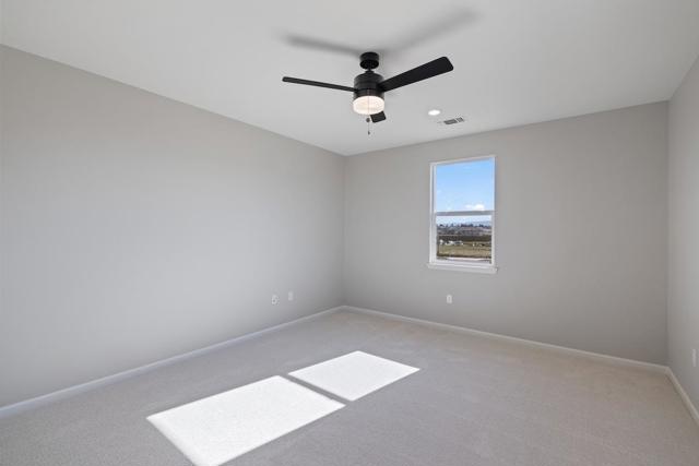 1861 Hydrangea Drive, Hollister CA: https://media.crmls.org/mediaz/3c87ddf3-f098-42a8-8e3d-fd038a40ac58.jpg