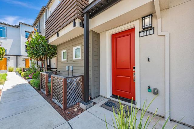 211 Spire, Fremont CA: https://media.crmls.org/mediaz/3c87e2d8-921a-47de-9e7d-4213d0f04f28.jpg