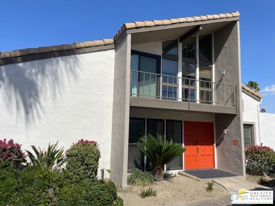 1720 E Camino Parocela