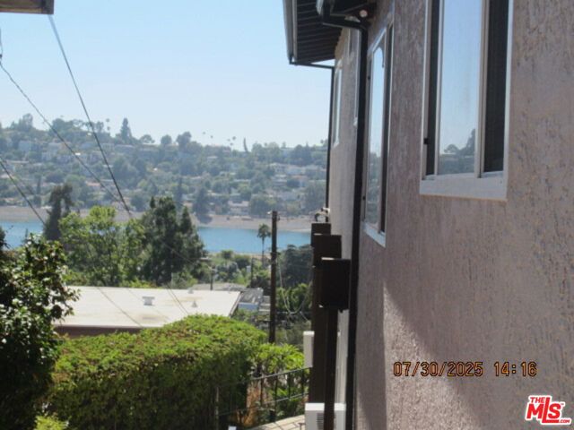 2350 3/4 Teviot Street, Los Angeles CA: https://media.crmls.org/mediaz/3c884ea4-1e9e-4720-921b-642f77153660.jpg