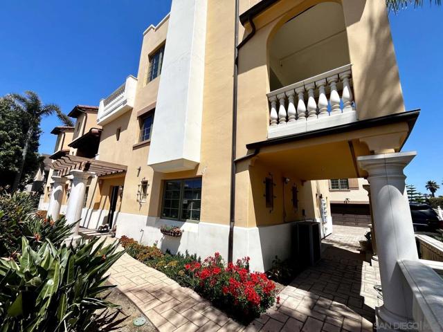 5103 W Wooley Rd, Oxnard CA: https://media.crmls.org/mediaz/3c897b75-f937-41b9-a428-8e3a9d148259.jpg