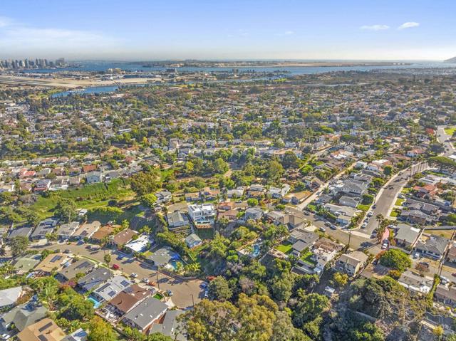 Detail Gallery Image 58 of 61 For 3646 Oleander Dr, San Diego,  CA 92106 - 3 Beds | 3 Baths