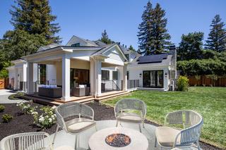 1310 Bay Laurel Drive, Menlo Park CA: https://media.crmls.org/mediaz/3c8be3a7-059f-46df-8a3a-1a28de259288.jpg
