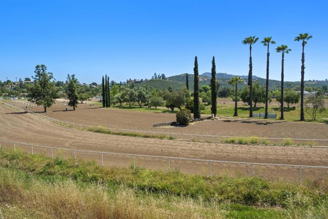 24849 Pappas Rd, Ramona CA: https://media.crmls.org/mediaz/3c8c1525-b2f4-4270-8824-b8136a9a2163.jpg