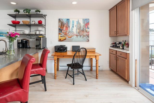 3750 Bayside Walk # 6, San Diego, California 92109, 2 Bedrooms Bedrooms, ,2 BathroomsBathrooms,Residential Lease,For Rent,3750 Bayside Walk # 6,CRPTP2407051