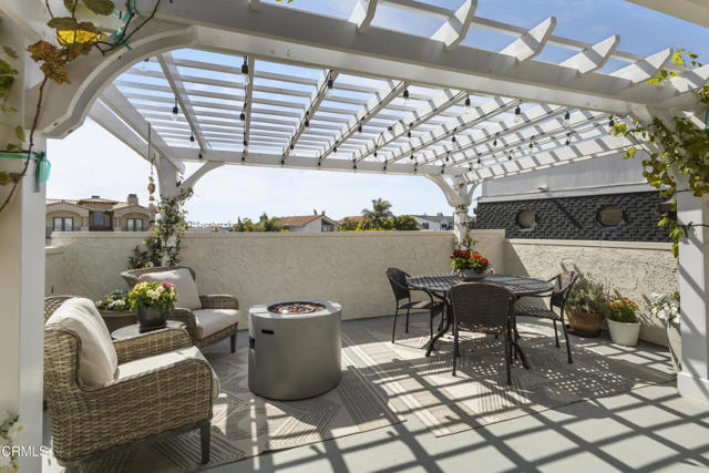 Detail Gallery Image 32 of 56 For 2350 Greencastle Ln, Oxnard,  CA 93035 - 4 Beds | 3 Baths