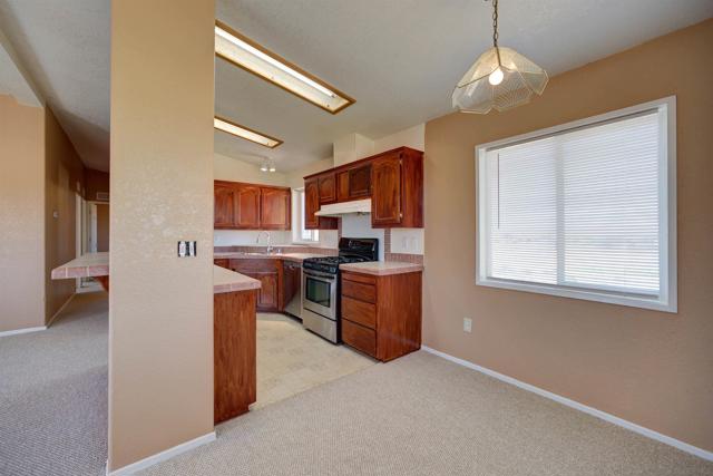 5720 Vista Serrano Way, Paso Robles CA: https://media.crmls.org/mediaz/3c8daf00-f492-4190-a45e-b33685344a9b.jpg