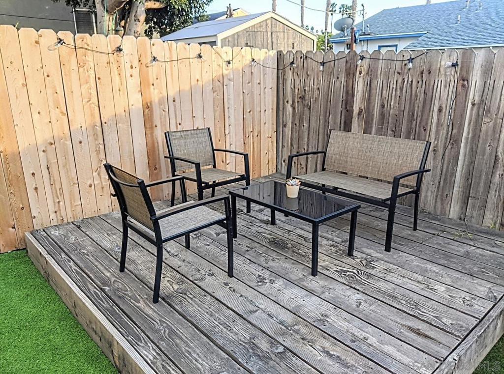 4662 Point Loma Ave - photo 9