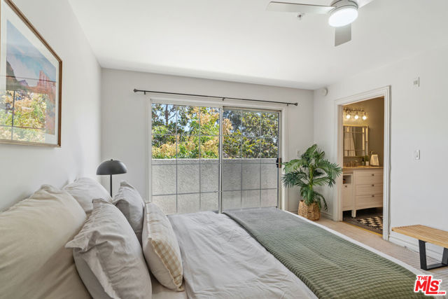 3743 S Canfield Avenue, Los Angeles CA: https://media.crmls.org/mediaz/3c8fbeb5-9309-4cdf-9309-57db500c7440.jpg