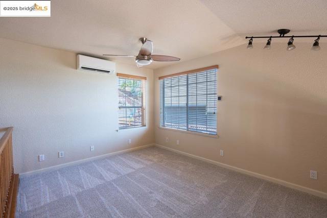 1003 Linda Vista Way, Rio Vista CA: https://media.crmls.org/mediaz/3c90bb07-531f-4589-ba60-4dba5aca1301.jpg