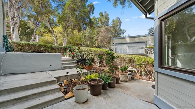 4621 Villas Court, Bonita CA: https://media.crmls.org/mediaz/3c92745e-f1a4-4cd1-94e6-040b21195c63.jpg
