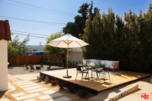 2426 W Avenue 30, Los Angeles CA: https://media.crmls.org/mediaz/3c92bf5d-9337-405c-8acf-2d36195f4179.jpg
