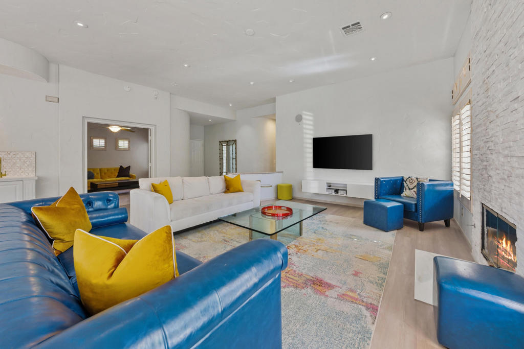 MLS #219137605DA image #8