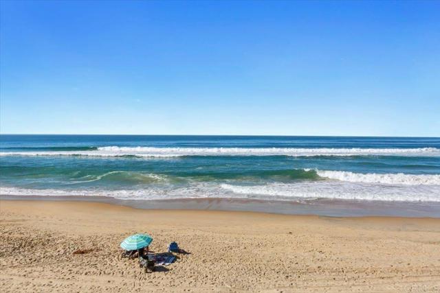Detail Gallery Image 56 of 57 For 3709 Ocean Front Walk, San Diego,  CA 92109 - 3 Beds | 3/1 Baths