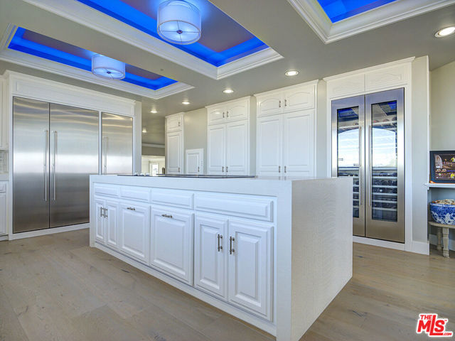 7800 Veragua Drive, Playa del Rey CA: https://media.crmls.org/mediaz/3c9451db-6ce2-4620-a9bd-3ae35a5ca796.jpg