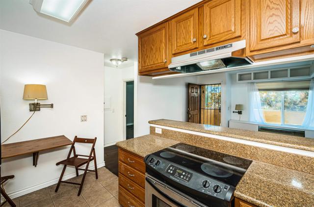 Detail Gallery Image 4 of 16 For 1631 Bayview Heights Dr #16,  San Diego,  CA 92105 - 1 Beds | 1 Baths