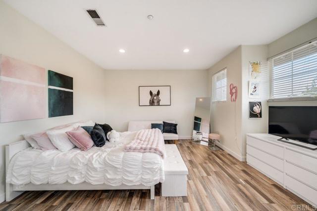 2312 Orchard View Ln., Escondido CA: https://media.crmls.org/mediaz/3c952024-8b64-4014-88ed-818e9568b6d2.jpg