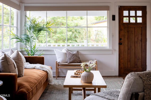 Detail Gallery Image 4 of 40 For 4865 Granada St, Los Angeles,  CA 90042 - 2 Beds | 1 Baths
