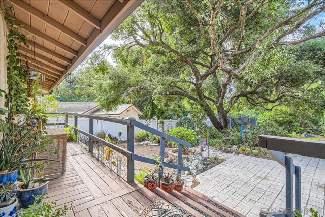 531 Silverbrook Dr, El Cajon CA: https://media.crmls.org/mediaz/3c9752f0-2e46-4bca-9cbb-a5b05184d278.jpg