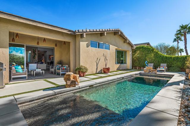 1275 Passage Street, Palm Springs CA: https://media.crmls.org/mediaz/3c983a58-b7a9-4d53-a143-282523e6a411.jpg