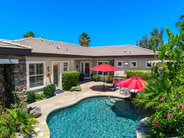 81220 Victoria Lane, La Quinta CA: https://media.crmls.org/mediaz/3c99aad6-4aa9-4e00-aec1-bb55560ecde9.jpg