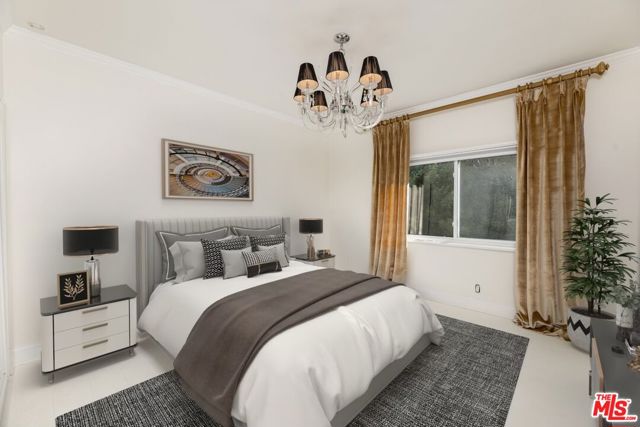 1228 N La Cienega Boulevard, West Hollywood CA: https://media.crmls.org/mediaz/3c9ad179-eaae-4f03-9054-24f5ad9f76ec.jpg