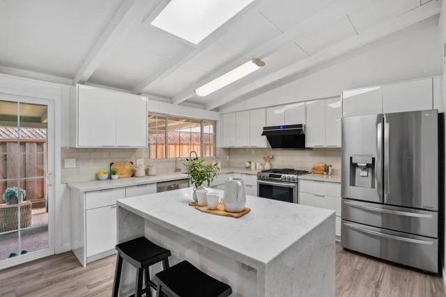 Image 3 of 49 For 1130 Breezewood Court