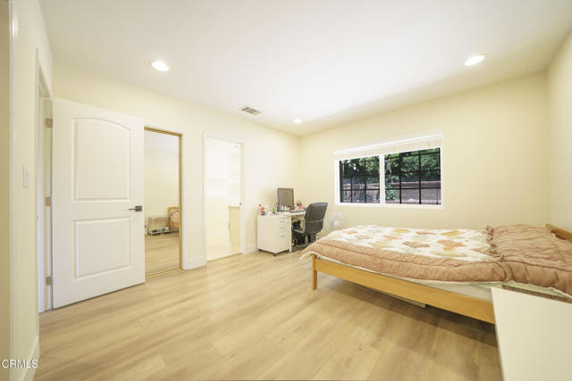 3553 Pontiac Street, La Crescenta CA: https://media.crmls.org/mediaz/3c9d8100-de70-474a-99eb-aec2ae6acb91.jpg