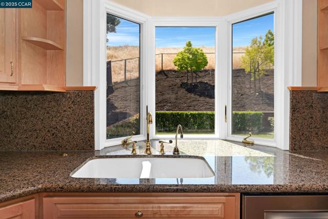 87 Molokai Ct, San Ramon CA: https://media.crmls.org/mediaz/3c9df999-fa4c-40be-9c65-7f1cebd81800.jpg