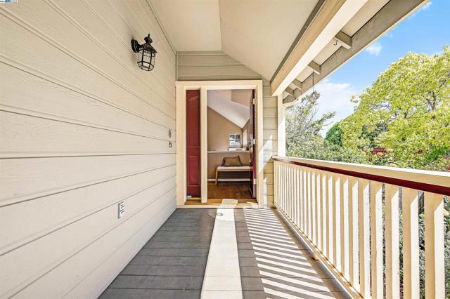 4301 Horner St, Union City CA: https://media.crmls.org/mediaz/3c9fecdb-bb5d-44fb-8dd1-36f6dd1fd45e.jpg
