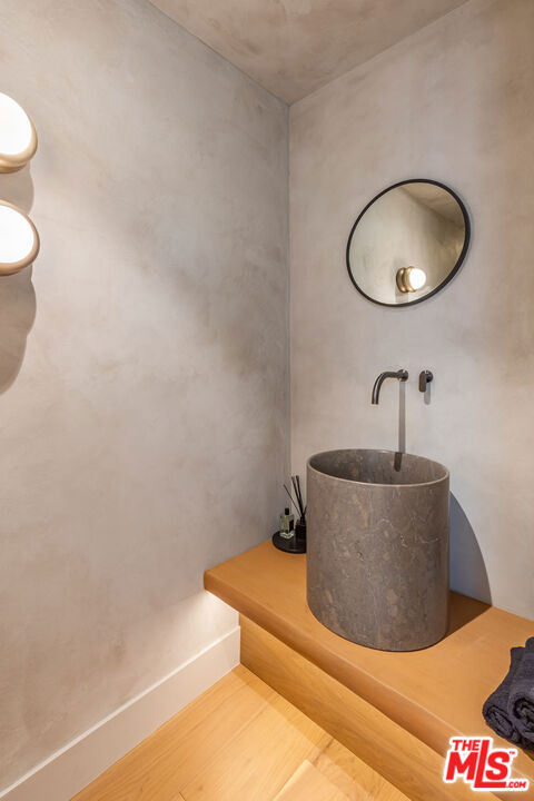 Drew Fenton | 23505 Malibu Colony Road Malibu CA | MLS: 7262819 Drew Fenton | 23505 Malibu Colony Road Malibu CA | MLS: 7262819