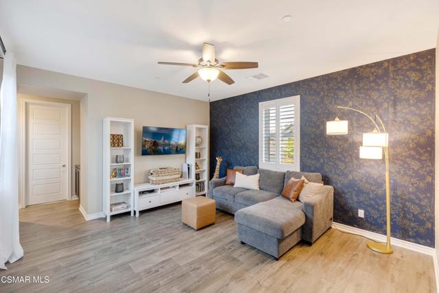 13170 Bent Grass Place, Moorpark CA: https://media.crmls.org/mediaz/3ca18bc3-0614-4632-b31d-c033a601bf0d.jpg