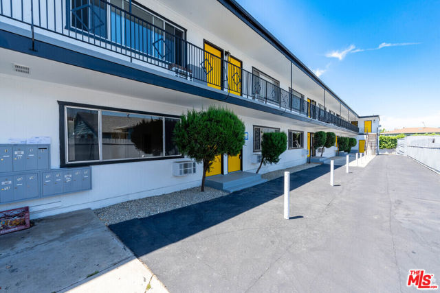 Image 24 of 28 For 1445 Avenue 47
