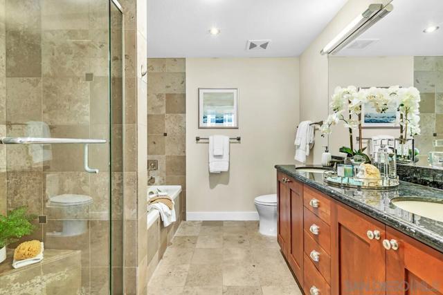 700 W E St, San Diego CA: https://media.crmls.org/mediaz/3ca2820b-954d-45f9-9a9a-3067bf6d5403.jpg