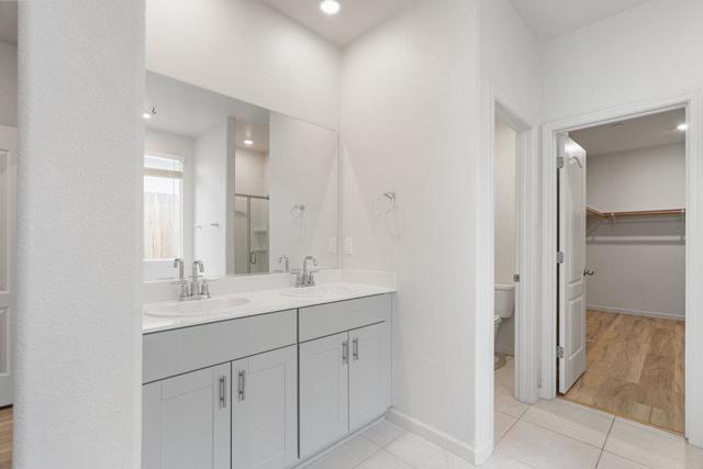 2141 Wildflower Drive, Hollister CA: https://media.crmls.org/mediaz/3ca37a18-a2db-48c5-b5ef-31455ad30957.jpg