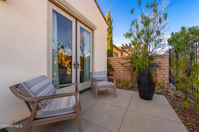 2492 Rondell Road, Camarillo CA: https://media.crmls.org/mediaz/3ca433e8-3566-42a1-81af-c8f30b7e99f0.jpg
